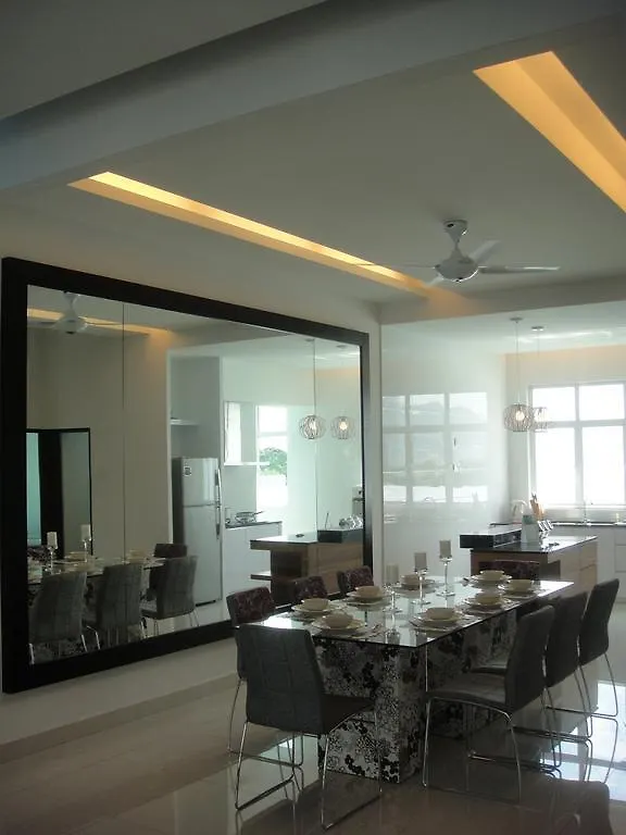 Villa Batu Ferringhi - Shamrock Beach Villas, Penang Malaysia