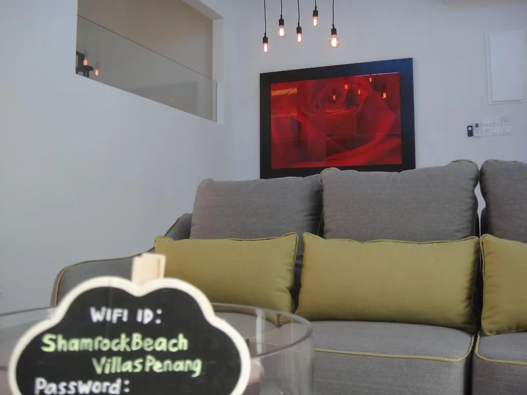 Batu Ferringhi - Shamrock Beach Villas, Penang Villa Batu Feringgi