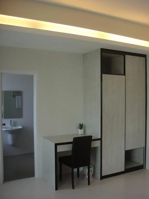 Batu Ferringhi - Shamrock Beach Villas, Penang Villa